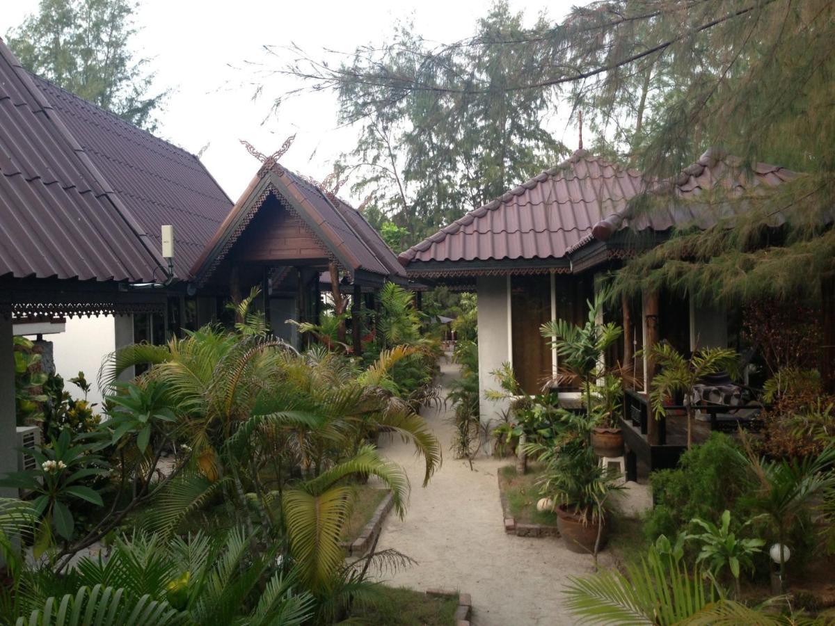 Phangan Cove Beach Resort Шритану Экстерьер фото
