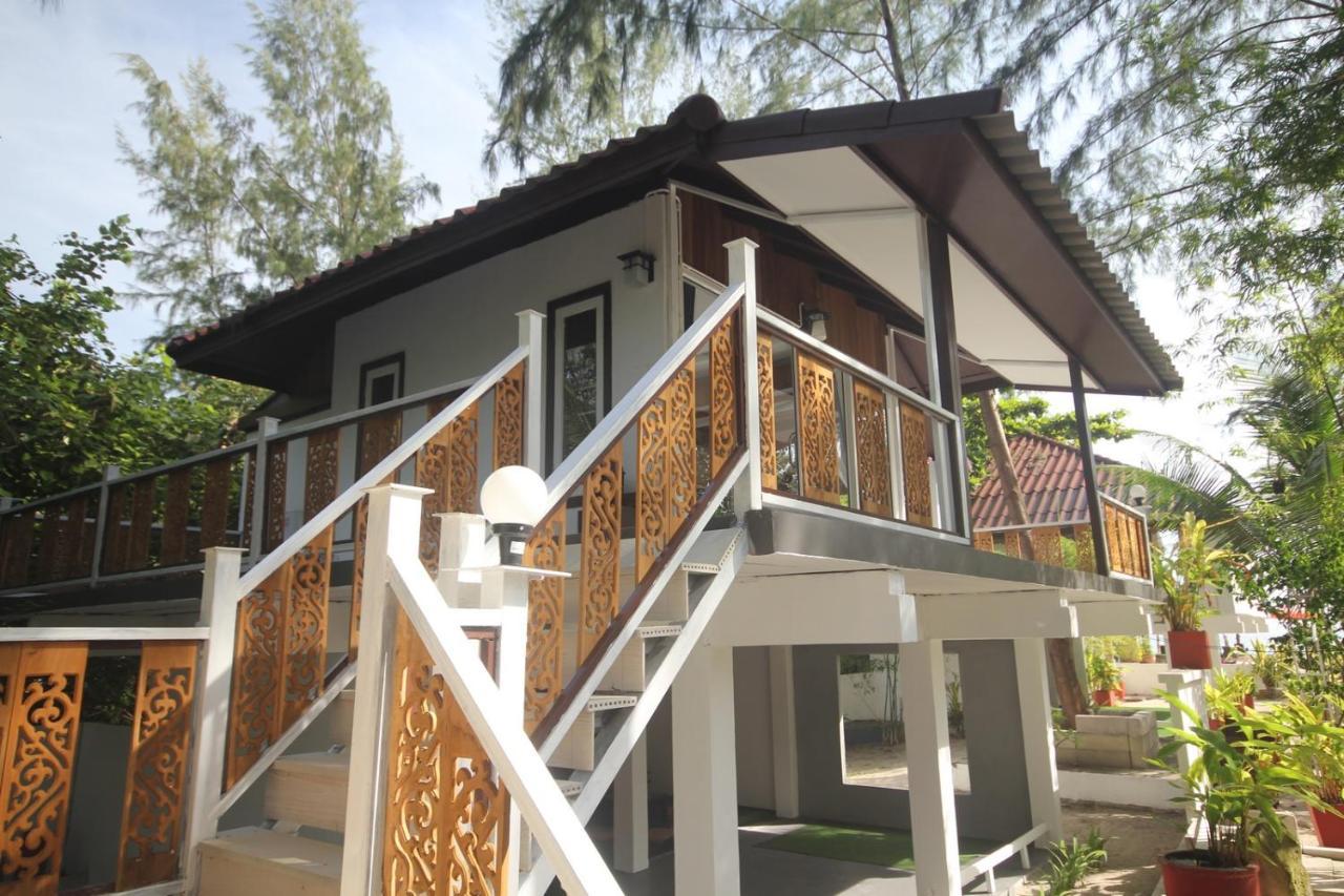 Phangan Cove Beach Resort Шритану Экстерьер фото